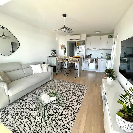 T2 Vue - Entree De Αζάτσιο