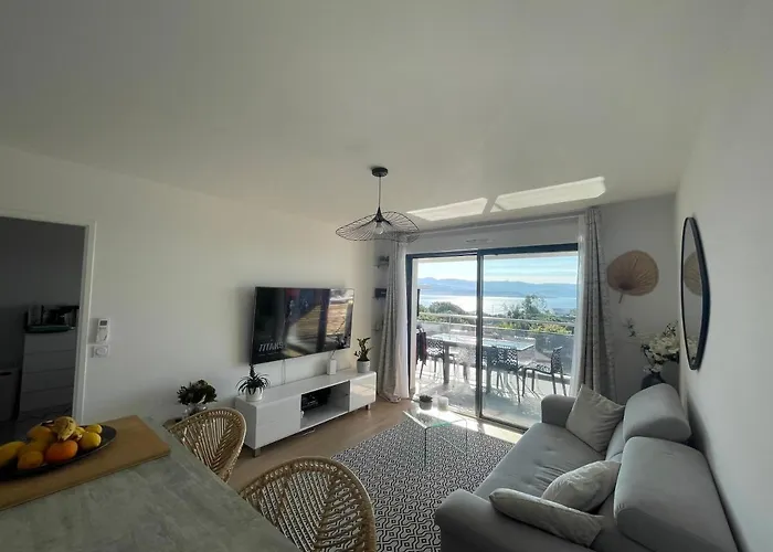 T2 Vue - Entree De Appartement Ajaccio (Corsica)